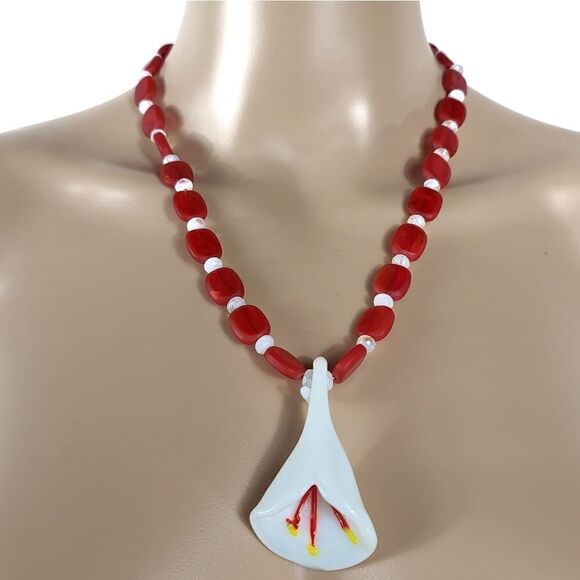 Homemade red jasper stone &  glass flower nakelace - Picture 1 of 12